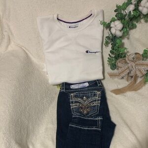 Champion White Sweatshirt with Dark Blue Jeans